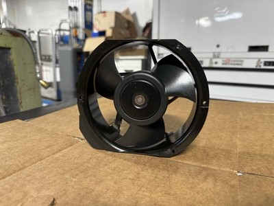 Original DELTA ELECTRONICS EFB1524HG DC24V 1.0A Axial flow fan New