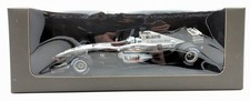 MINICHAMPS Mercedes-Benz Collection 1/18 McLaren MP4-17 K Raikkonen 2002 #4