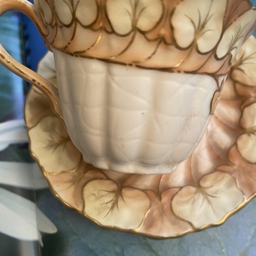 Antique c.1901 Royal Worcester For Embossed Gold Leaf Demitasse Tea Cup & Saucer - Picture 8 of 17