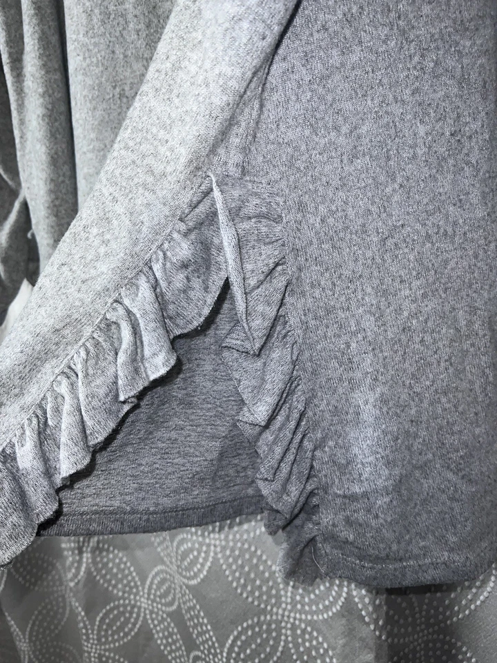 Terra & Sky Women’s Plus Size 1X (16W/18W) Gray Tunic Rhinestone & Ruffle Accent - Image 4 of 4