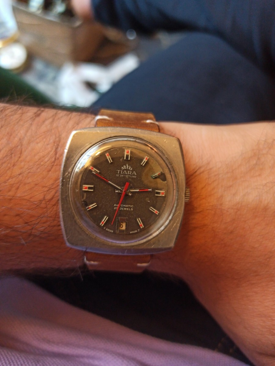 Montre Tiara Of Switzerland Automatique eta Fonctionne vintage