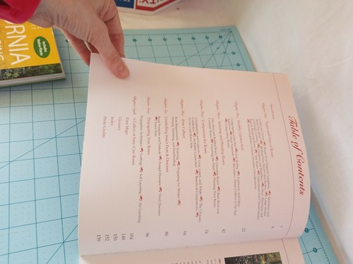 Set Of Two Creative Homeowner Hardcover Books, California Landscaping & Roses - Imagen 11 de 12