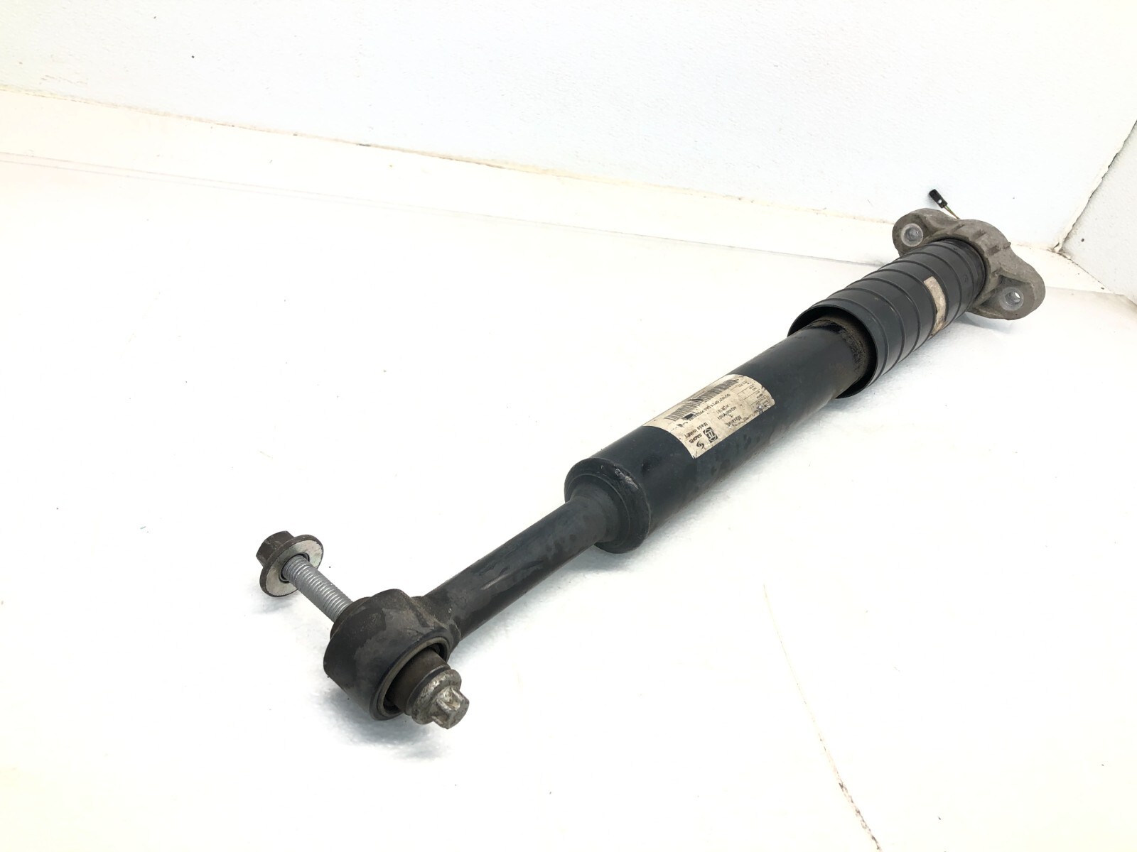 2017-2024 MASERATI LEVANTE S 3.0L RIGHT PASS REAR SHOCK STRUT ABSORBER OEM