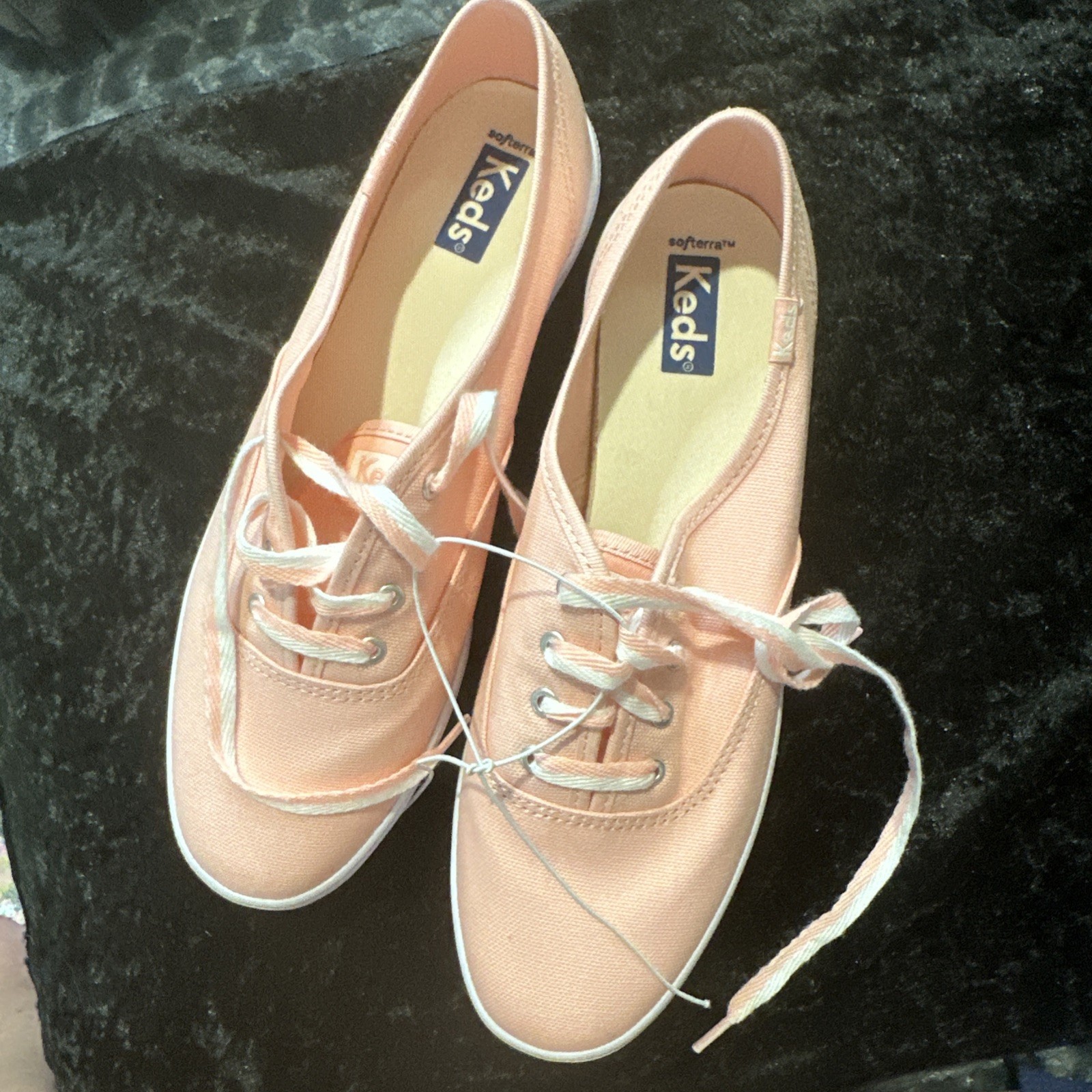 Keds Canvas Champion Coral & White  Tennis Shoe Womens 7.5 N