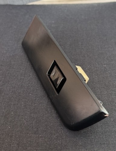 NISSAN 1986-90 N13 EXA COUPE GENUINE LHS FRONT ELECTRIC WINDOW SWITCH & SURROUND - Picture 7 of 12