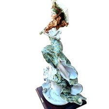 G Armani 1985 grande statuina