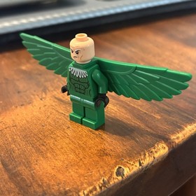 LEGO Marvel 76059 Spider-Man: Doc Ock's Tentacle Trap Vulture Wings Minifigure