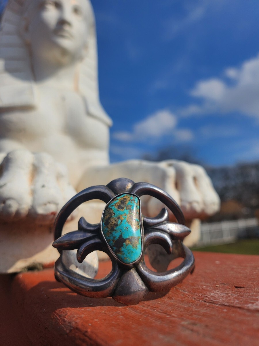 ANTIQUE c. 1930s NAVAJO Sandcast STERLING TURQUOISE BRACELET