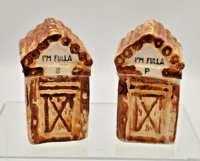 Vintage Japan Outhouse Salt & Pepper Shakers  I m Fulla  Ceramic Novelty S&P Set