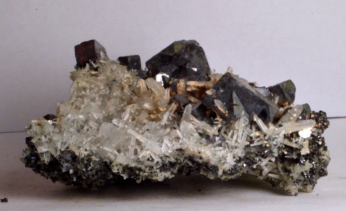 5680 Galena, Sphalerite & Quartz - Madan Fields, Bulgaria | eBay