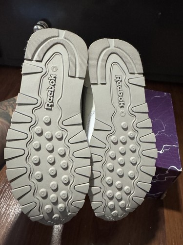 Reebok Power rangers Size 3y - Picture 4 of 4