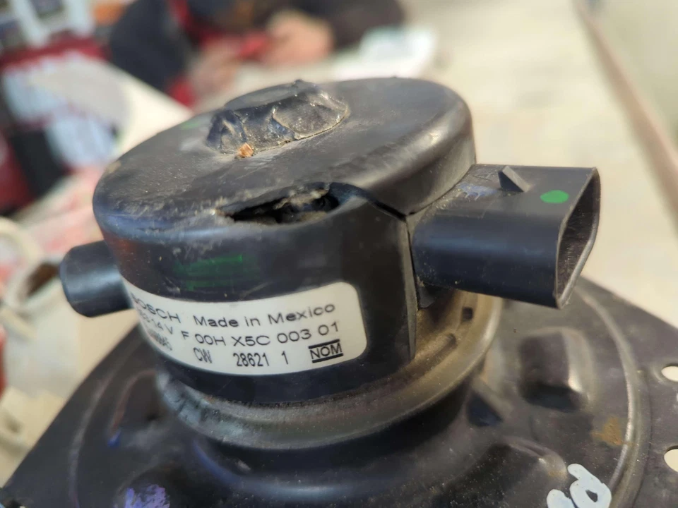 Двигатель вентилятора CHEVY S10 ПИКАП 94 95 96 97 98 99 00 01 02 03 ПРОВЕРЕН НА ТРЕЩИНЫ - Изображение 2 из 4