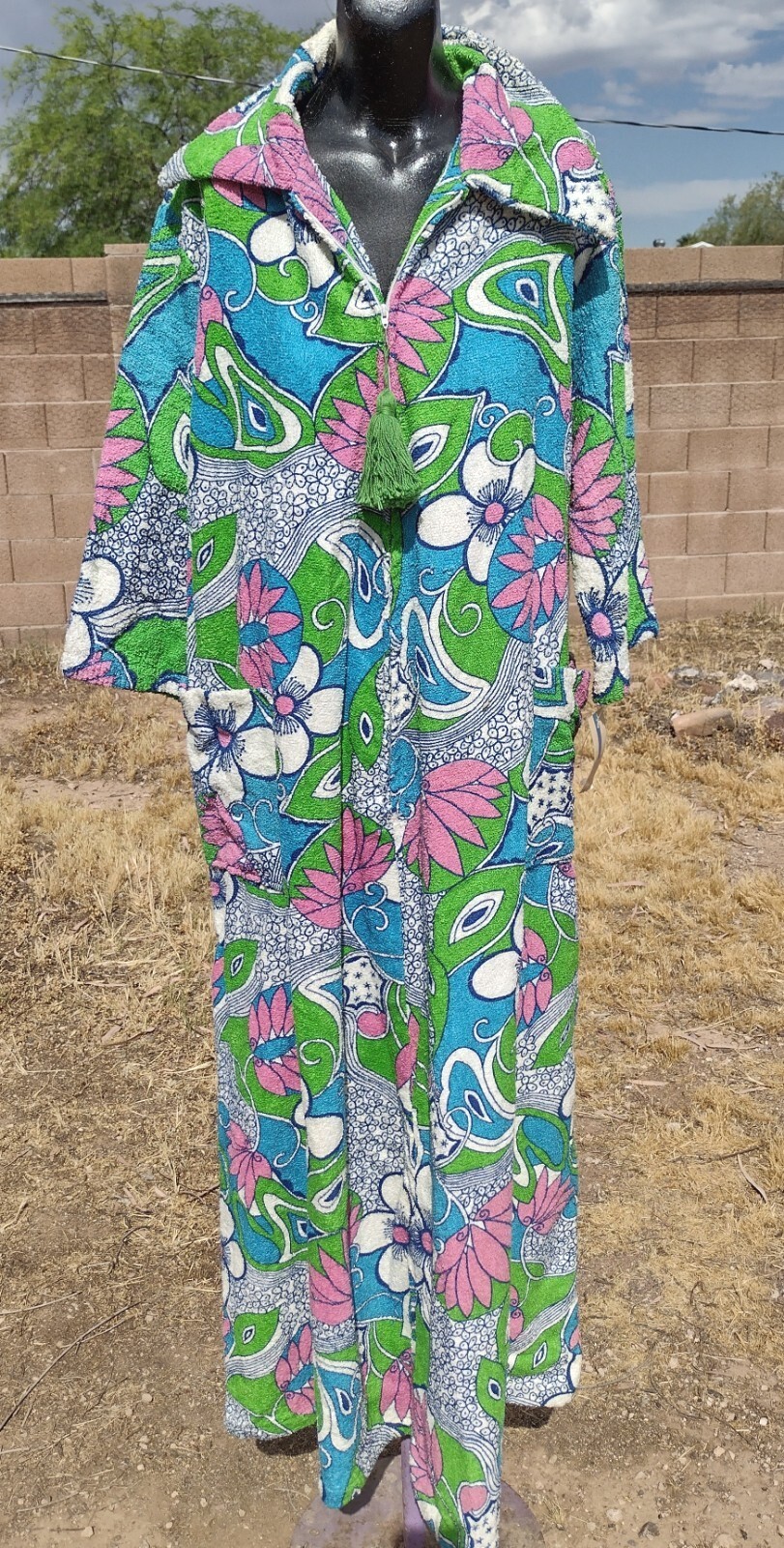 NWT Vintage Robes Of California Terry Cloth Robe 70s … Gem