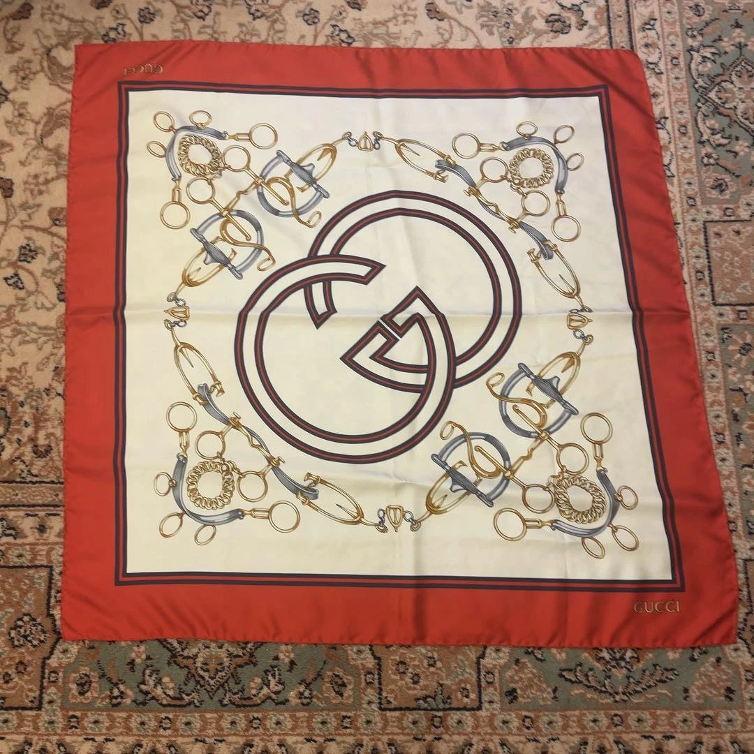 Foulard en soie imbriqué GUCCI