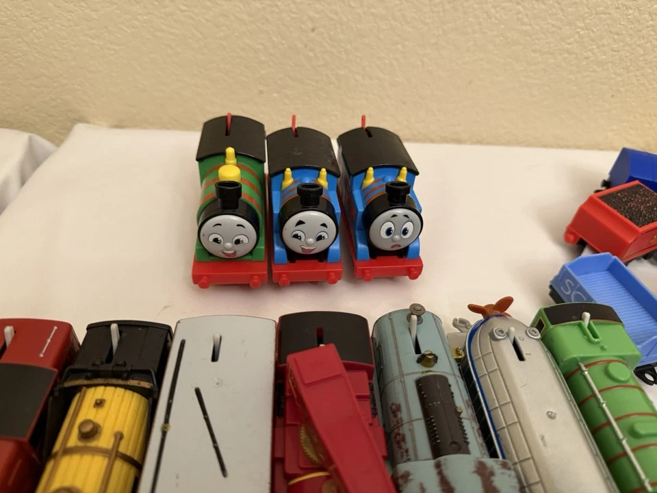 Thomas And Friends Trackmaster Lote De 99 Piezas, Trenes Mixtos ENORME Lote Motorizado Foto 4 de 4