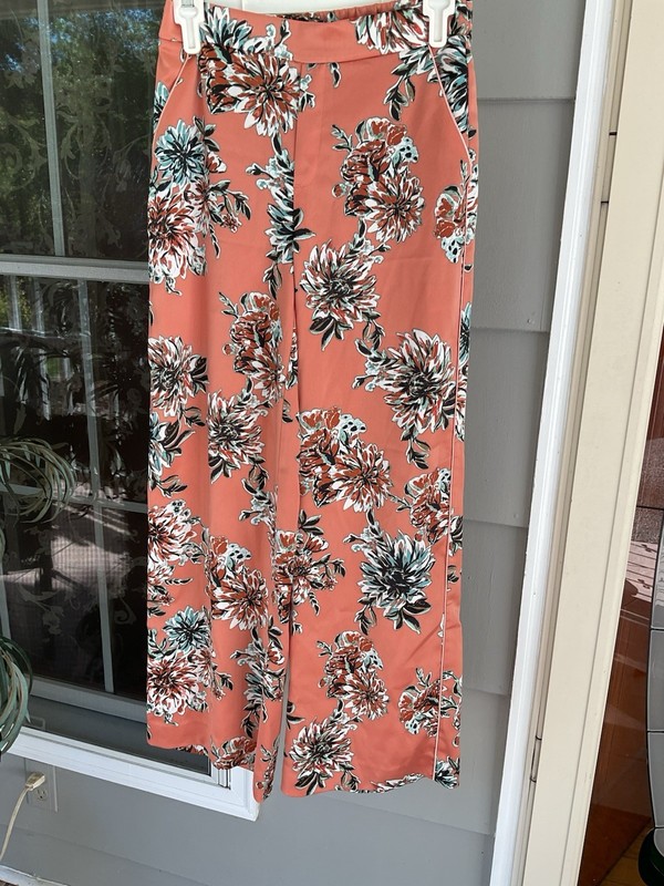 Kaari Blue Silky Satin Peachy Pink Floral Wide Leg Pants Sz XS Girl Women NWOT