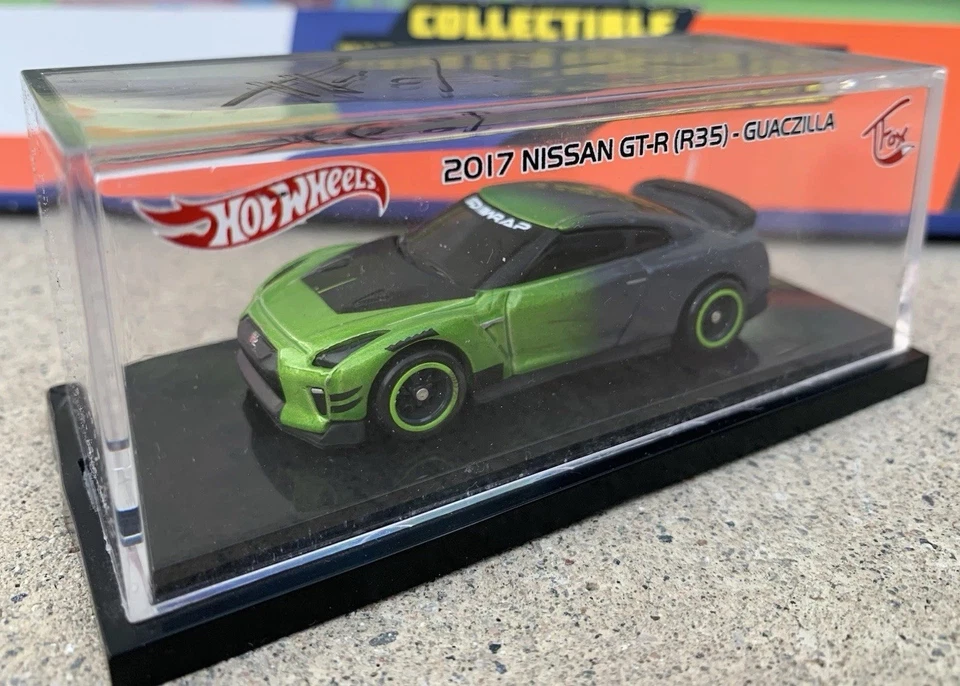 Hot Wheels Guaczilla 2017 Nissan GT-R (R35) Tanner Fox С ПОДПИСЬЮ - Изображение 2 из 4