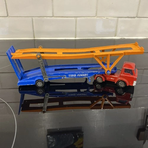 Vintage  Corgi Juniors Whizzwheels Hoynor Car Transporter Ford D Series #351