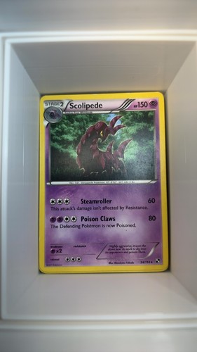 Scolipede 54/114 Rare Black & White Pokemon Lightly Played