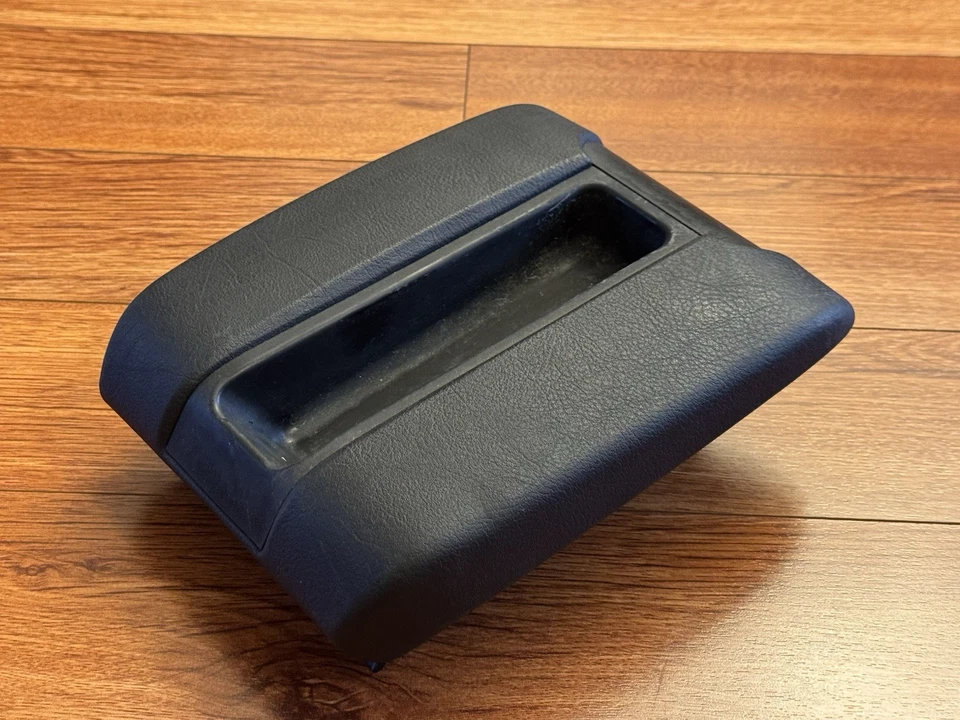 Reposabrazos consola central negro 525i 528i 530i 540i M5 OEM BMW E39 1997-2003 Foto 3 de 4