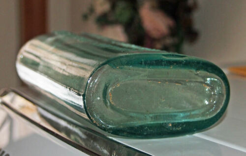 Large LYDIA E. PINKHAM'S Bottle Vegetable Compound Antique 1890s - Picture 4 of 4