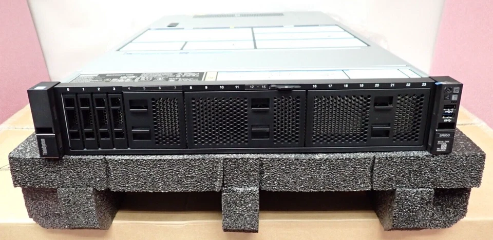 NEW Lenovo ThinkSystem SR650 2x Gen 1/2 Scalable CPU 24-DIMM 8-Bay 2U CTO Server - Image 2 of 4