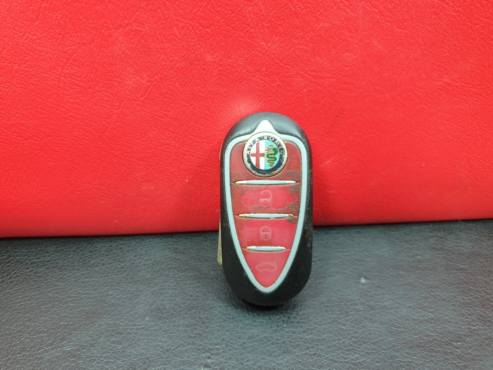 Picture 1 of 5