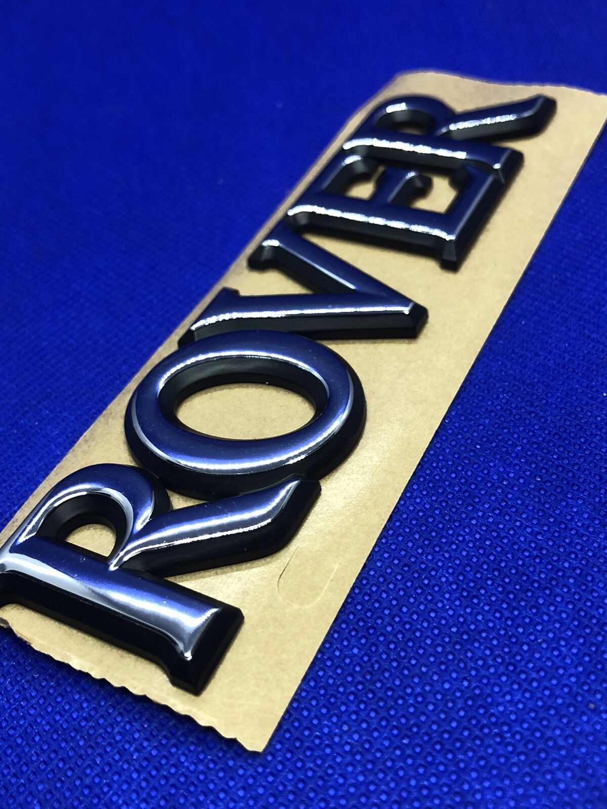 Badge Rover d'Origine Neuf Monogramme de Coffre Arrière Premium Finition Émail Chromé Série 75