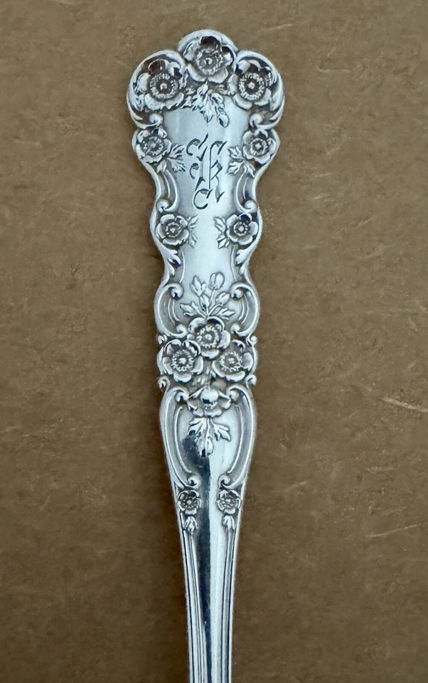 "ART NOUVEAU GORHAM BUTTERCUP 6 1/8"" TENEDOR DE FRUTA INDIVIDUAL ESTERLINA PIEZA ANTIGUA!! Foto 2 de 4