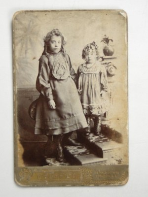 2 Mädchen Schwestern Portrait Walworth Road London SE um 1890 Taxi Vintage Foto