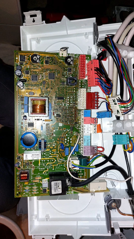 Vaillant Steuerung Platine Reparatur für auroCOMPACT VSC S 126 / VSC S 196 - Bild 3 von 3