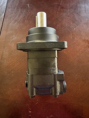 GIYI, FUTURE, RAYTREE HYDRAULIC MOTOR FOR DISC MULCHERS.  WILL FIT 33 , 43 , 70 