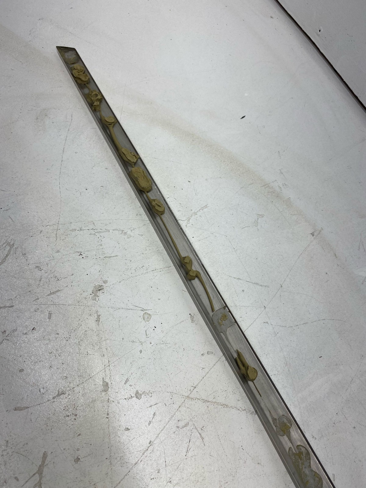 2010-2020 BENTLEY MULSANNE OEM FRONT LEFT DRIVER DOOR LOWER MOLDING TRIM CHROME
