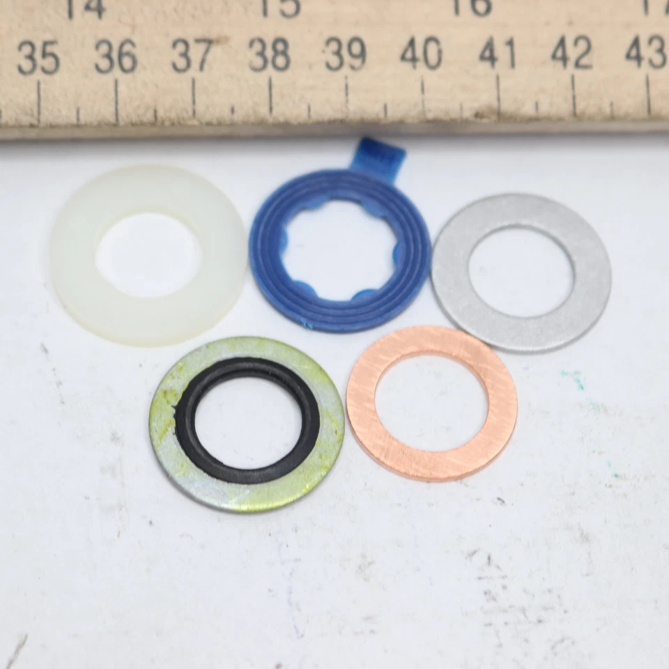 (5-Pk) Junta de tapón de drenaje de aceite de transmisión Needa Parts 653336 Foto 4 de 4