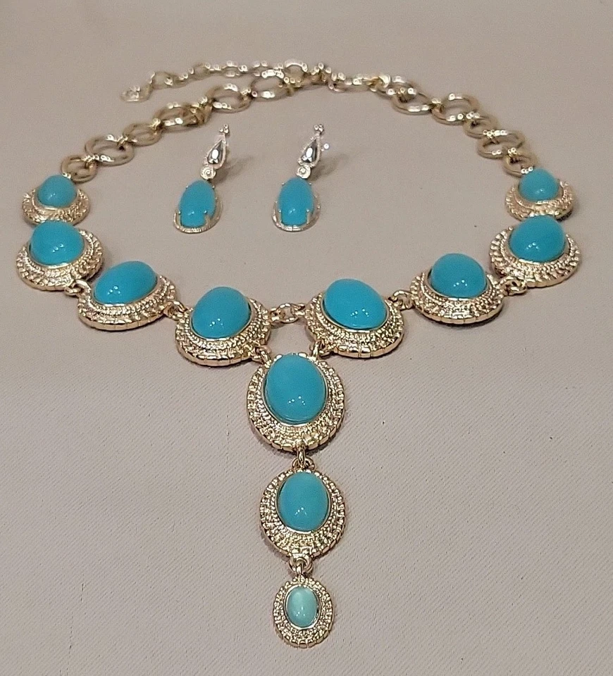 JUEGO DE COLLAR Y PENDIENTES R.J. GRAZIANO CABUJÓN PIEDRAS TURQUESA TONO DORADO Y-Drop Foto 4 de 4