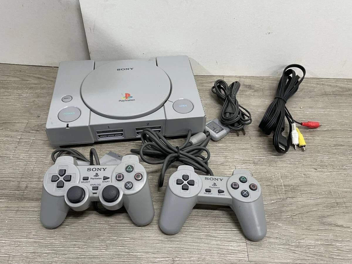 Sony PlayStation 1 PS1 SCPH-7000 Console W/Controller from Japan