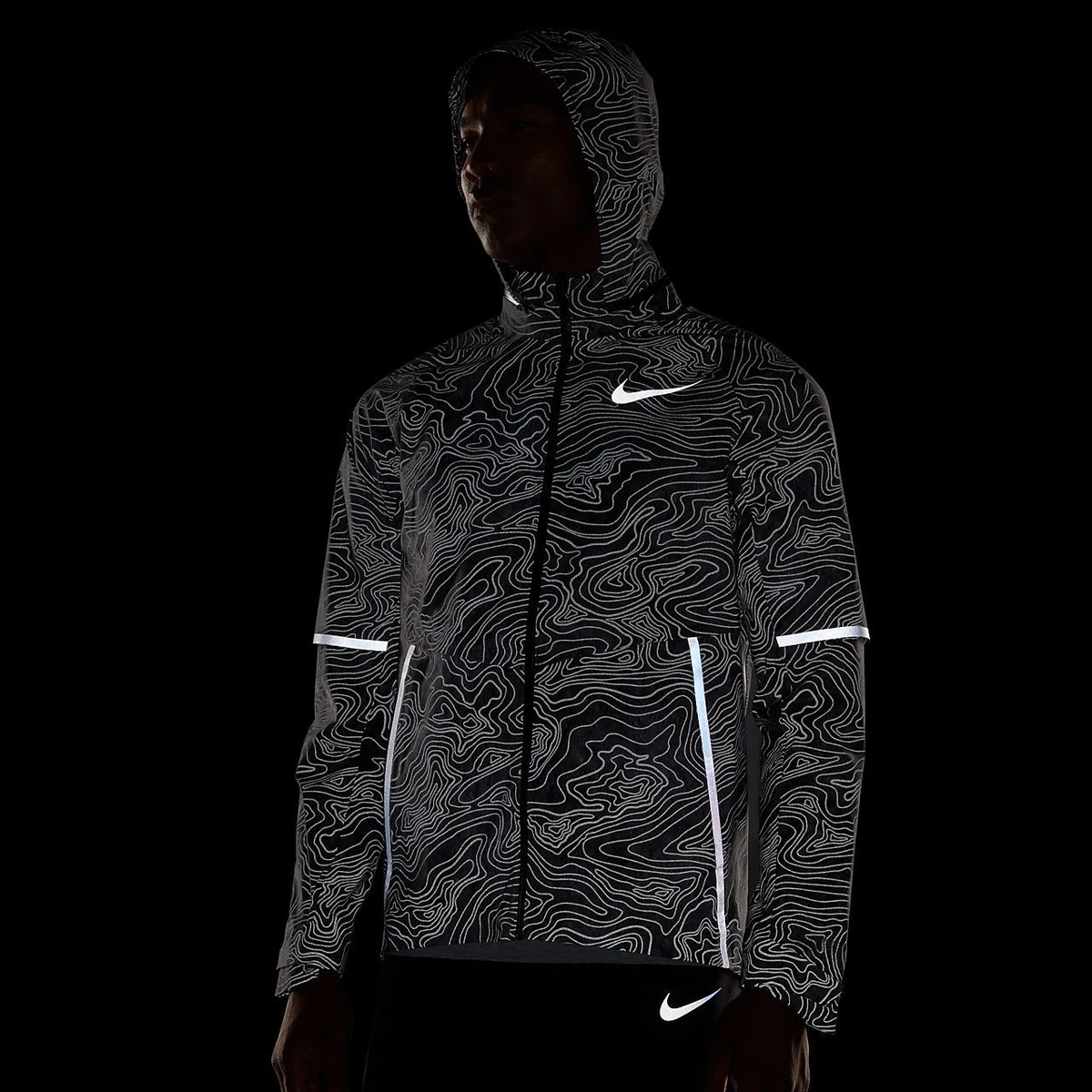 Nike solstice hotsell running jacket