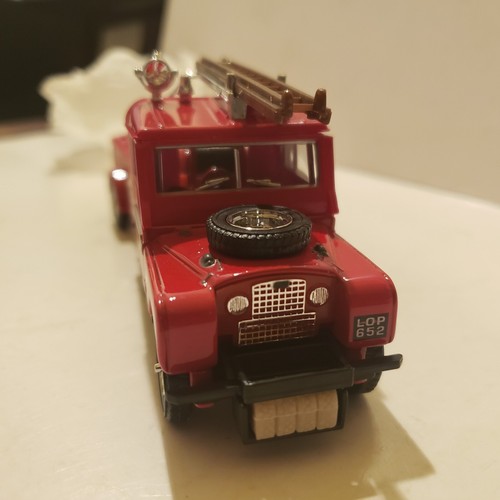 Matchbox Models of Yesteryear 1952 Land Rover Auxiliary 1:43 Scale Diecast YFE02 - Picture 8 of 12
