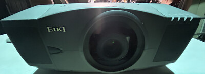 Profi-Beamer LCD-Projektor EIKI LC-XT3,10.000 Ansi-Lumen.