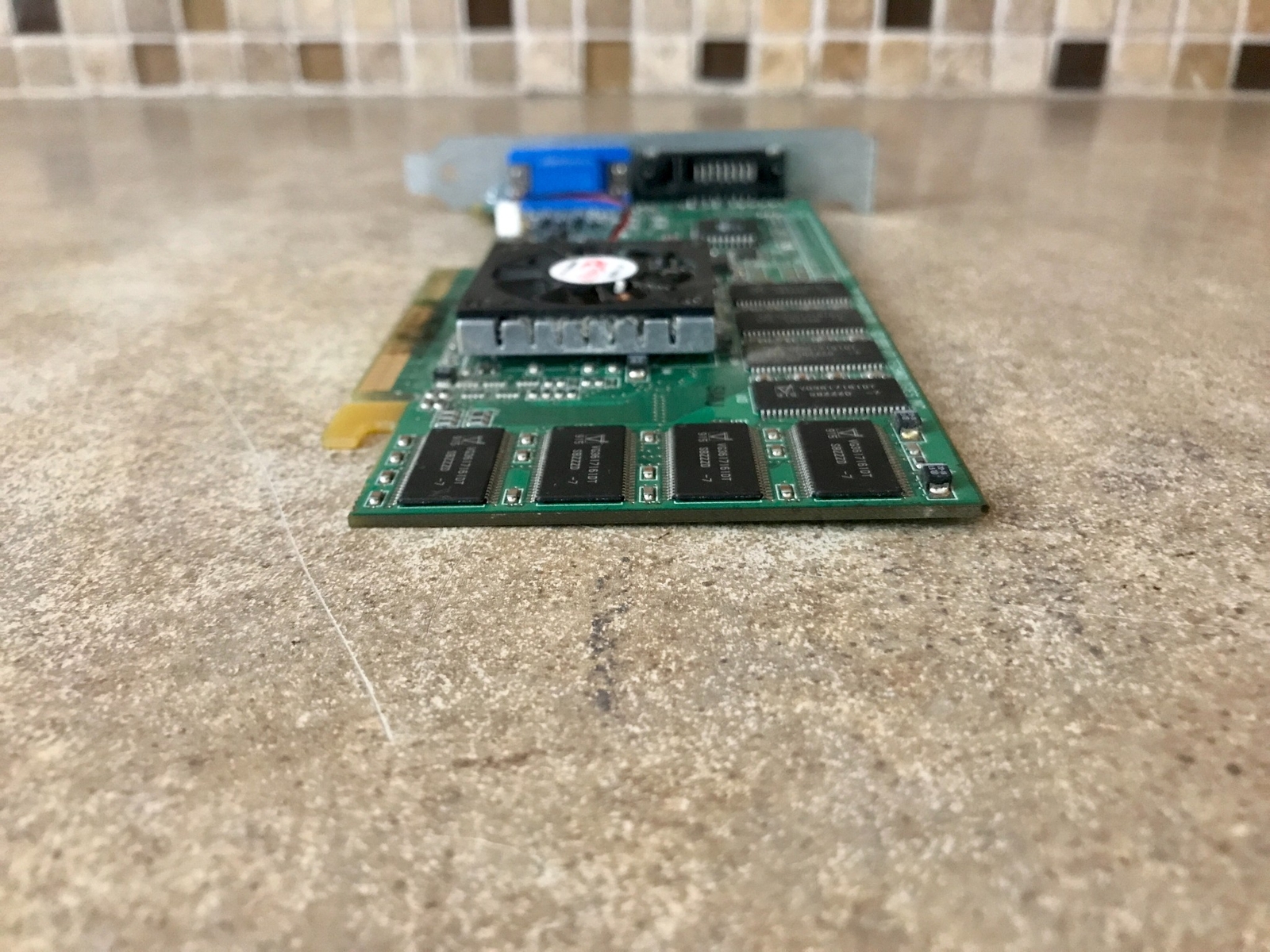 Picture 4 of 5