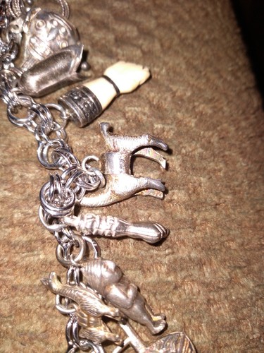 Vtg AC STERLING SILVER 14 CHARMS BRACELET CURB DOUBLE LINK .NICE - Picture 13 of 18