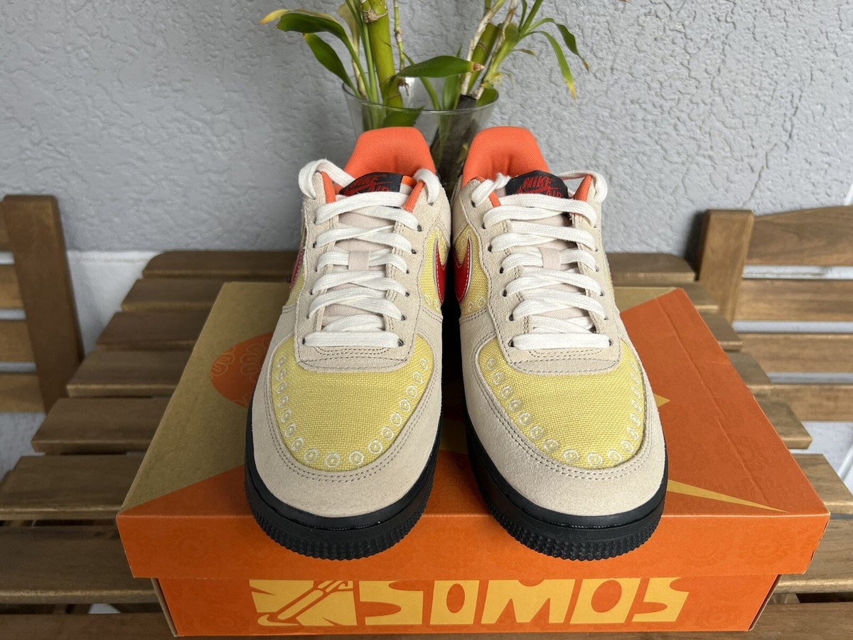 靴 Nike Air Force 1 Low Somos Familia Nike-Air-Force-1-Low-07-LX-