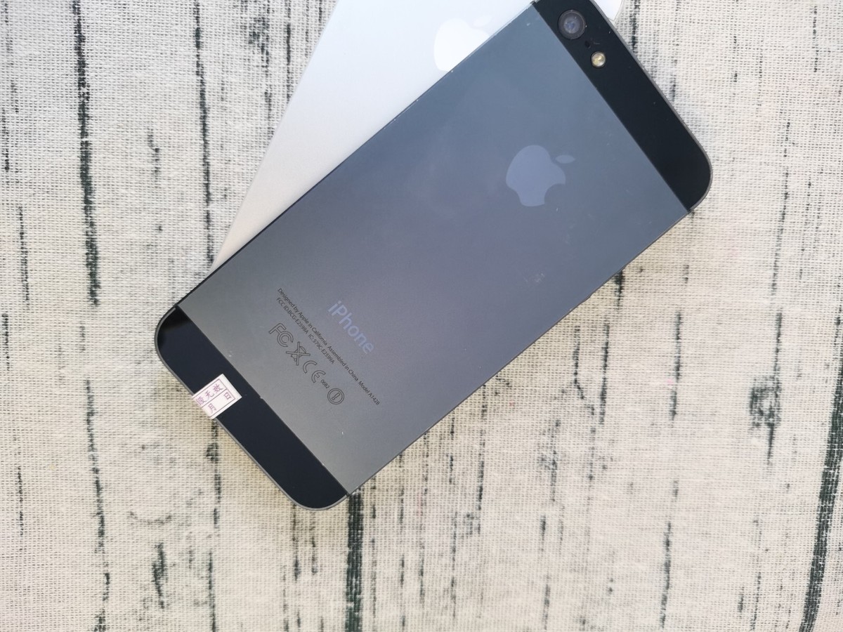 98% new Factory Original iPhone 5 Sealed box Unlocked Apple