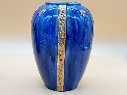 Antique pair of Florrie Jones Royal Doulton Pottery vases. 8565A. c1910. - Picture 3 of 11