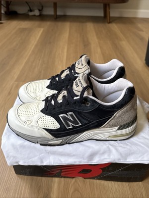 Size 9.5 - New Balance Sneakersnstuff x 991 Made in England