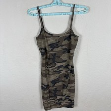 Windsor Dress Womens Size In Pics Camo Comfort Casual Pilling Good