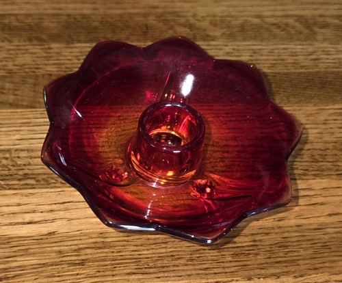 VTG Fenton Amberina Ruby Red Lotus Flower 3 Footed Pedestal Candle Holder Flame - Picture 13 of 14