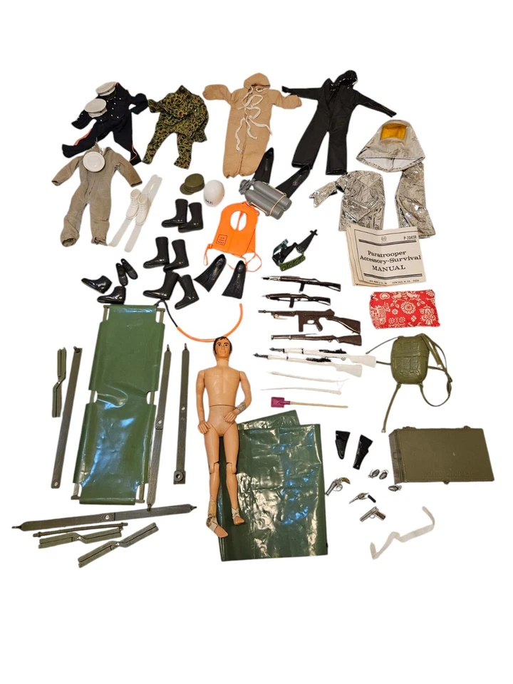 G.I. vintage años 60, 70 TIPO TAQUILLA METÁLICA con figura y accesorios. LOTE Foto 3 de 4