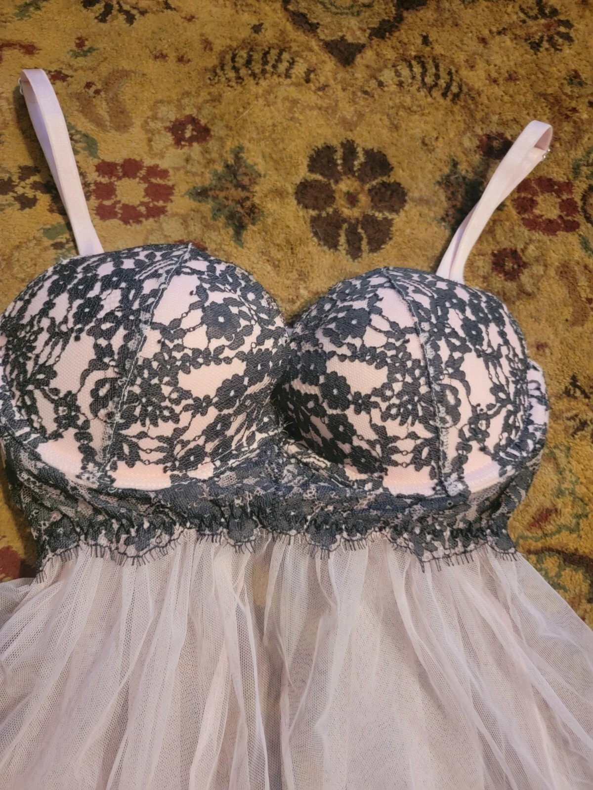 UNDERCOVER Abito tulle rosa Victoria's Secret cravatta da notte push up TAGLIA 32D V DAY!
