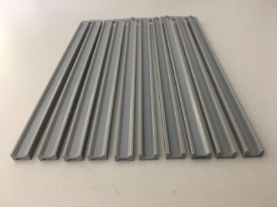 Rix Products ~ HO Scale ~ Highway Beams (10 50  pieces) ~ 628-0105